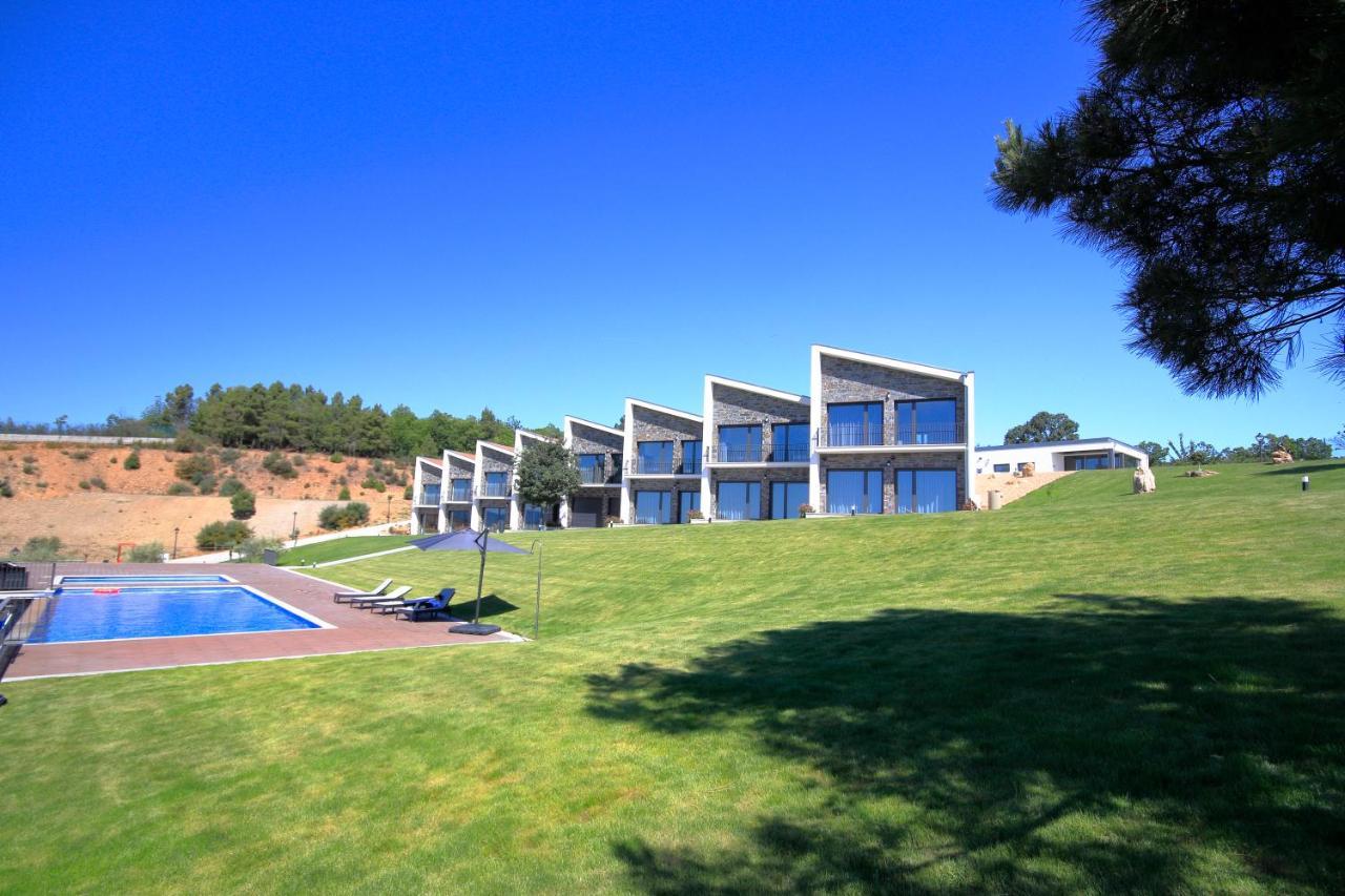 Monte Bela Vista Apartment Macedo de Cavaleiros Exterior photo
